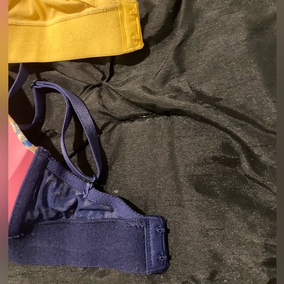 2 PINK 34DD Bras - Picture 6 of 9